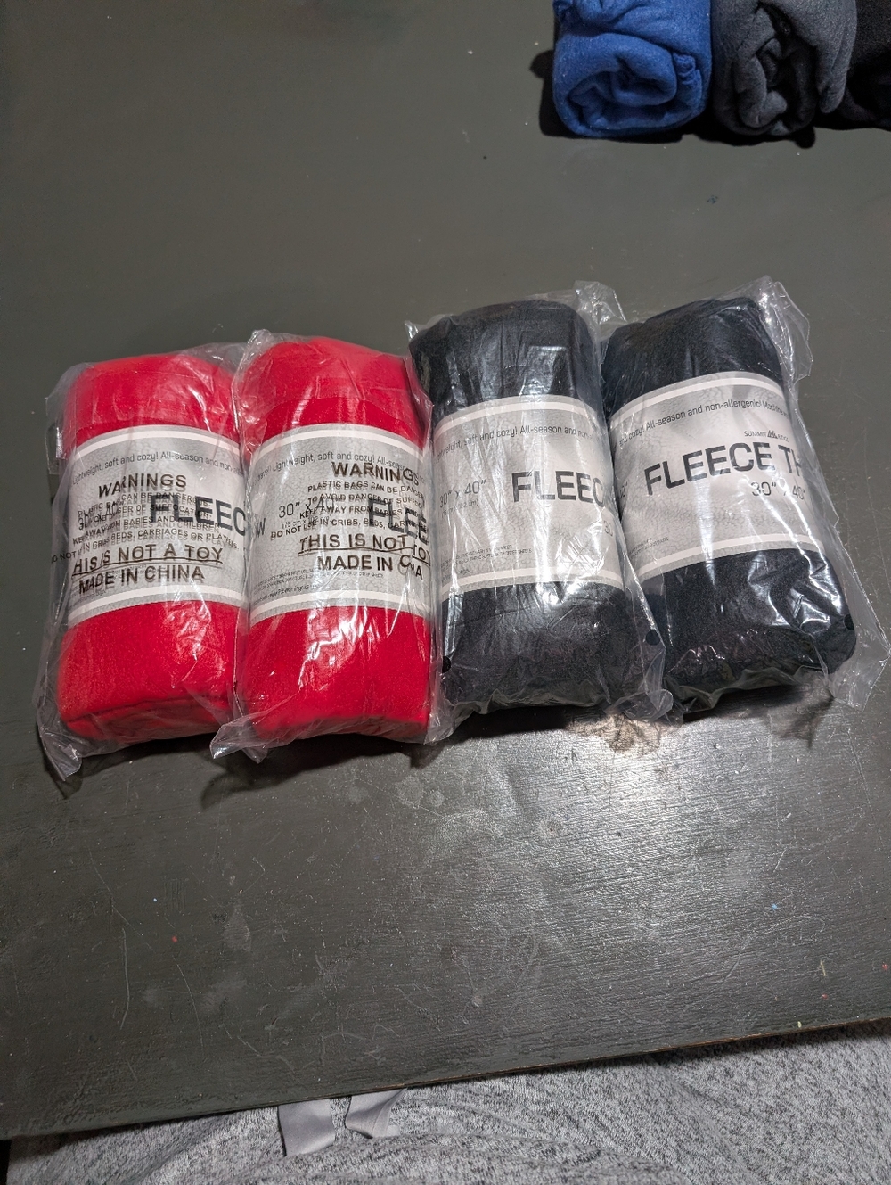 Summit Ridge Fleece Throws (4) Ct 2 Black And 2 Red 30"*40" New In Package